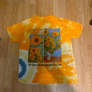 The dye flower shirt